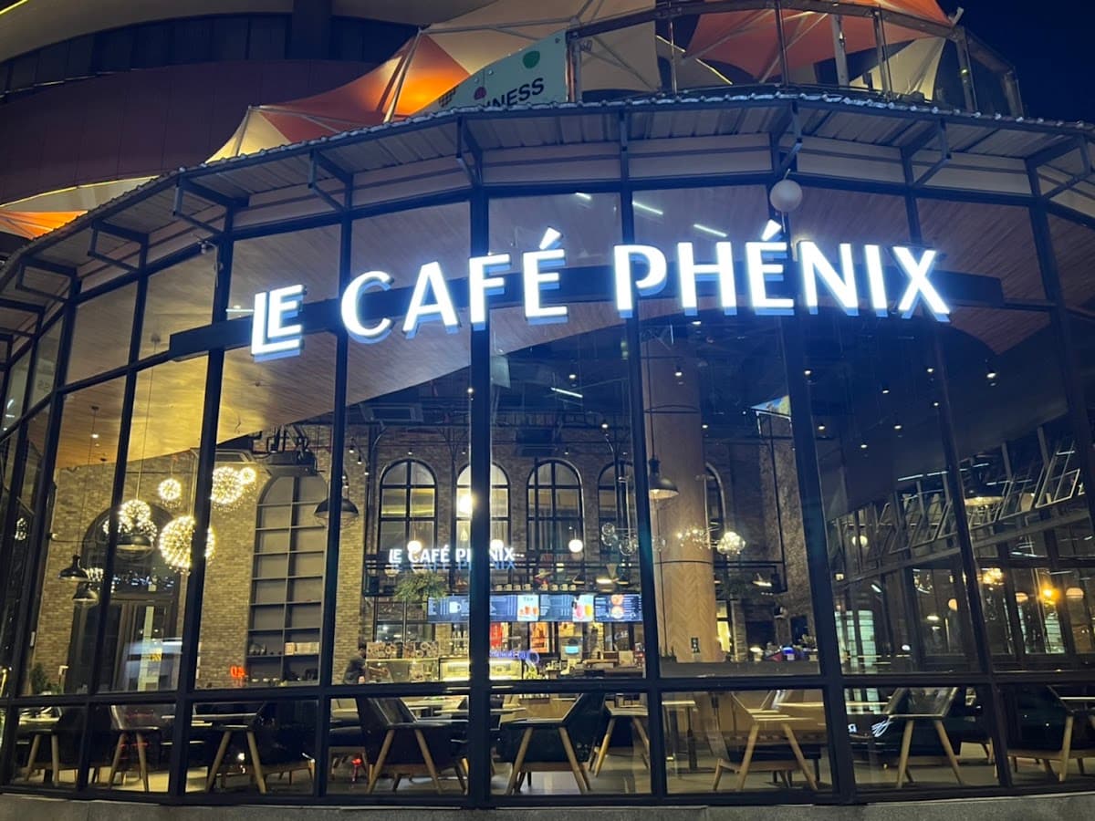 Le Café Phénix