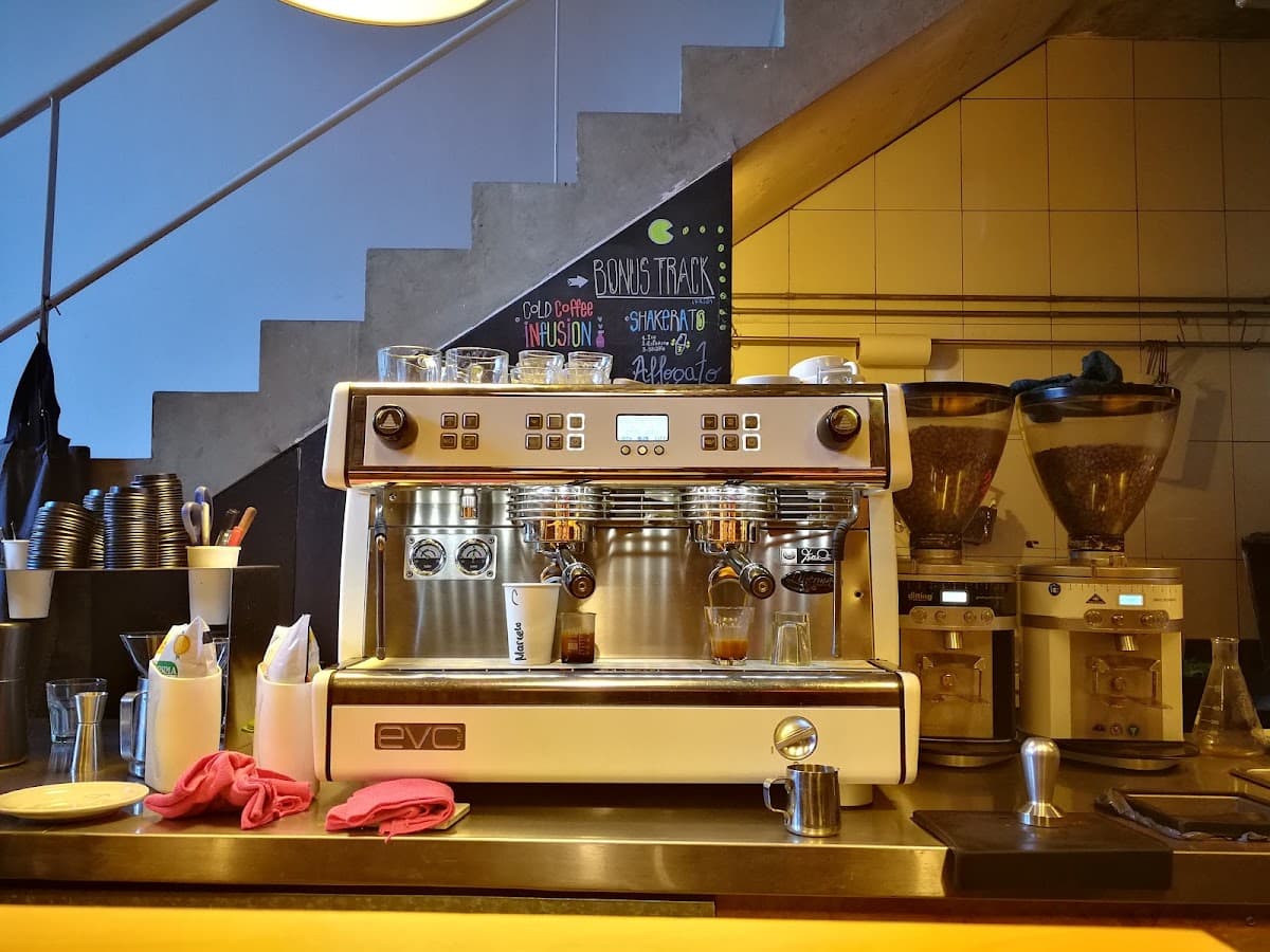 LAB. Training Center & Coffee Shop