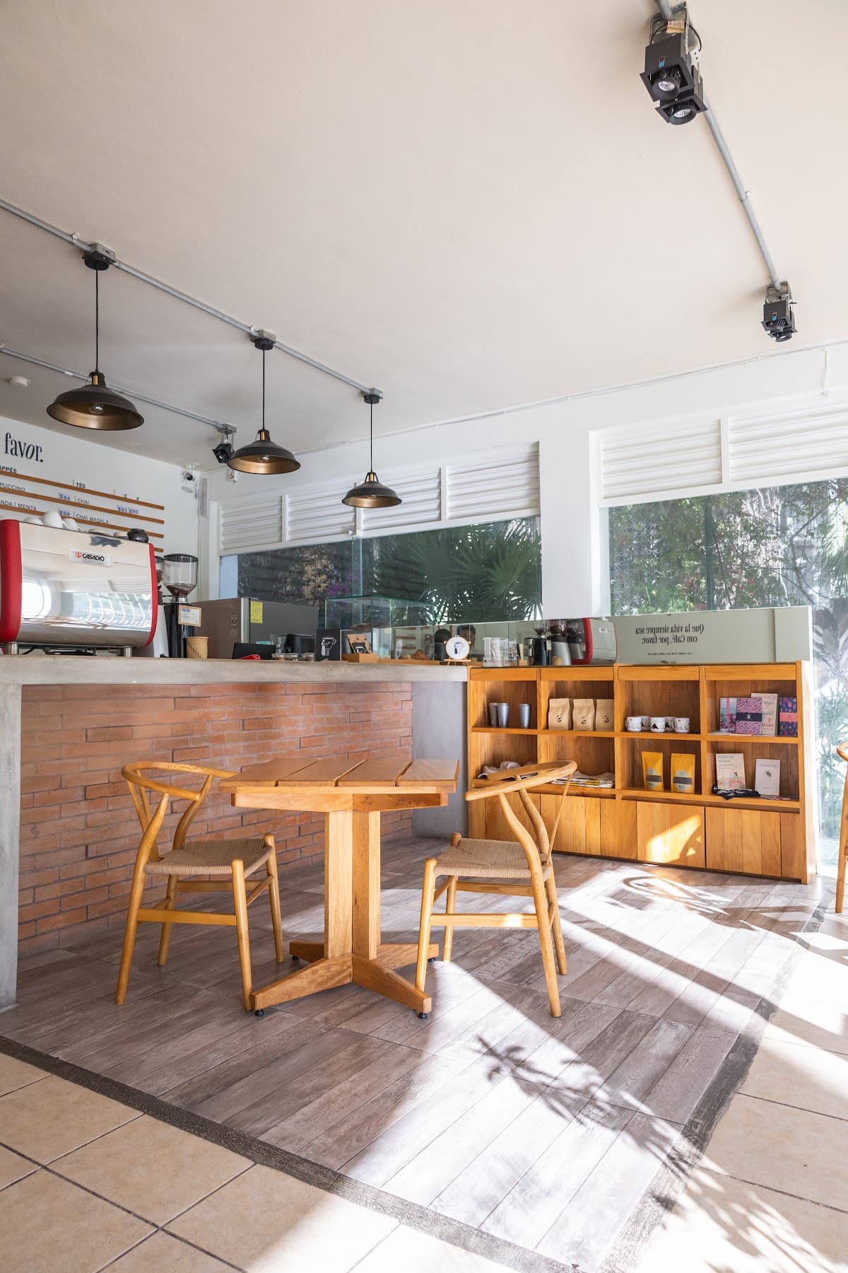 Cafe Por Favor