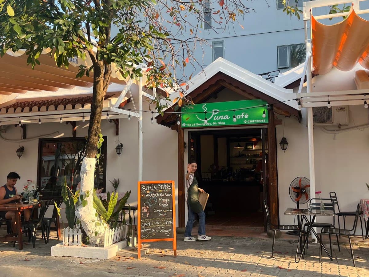 Puna Specialty Coffee & Eatery