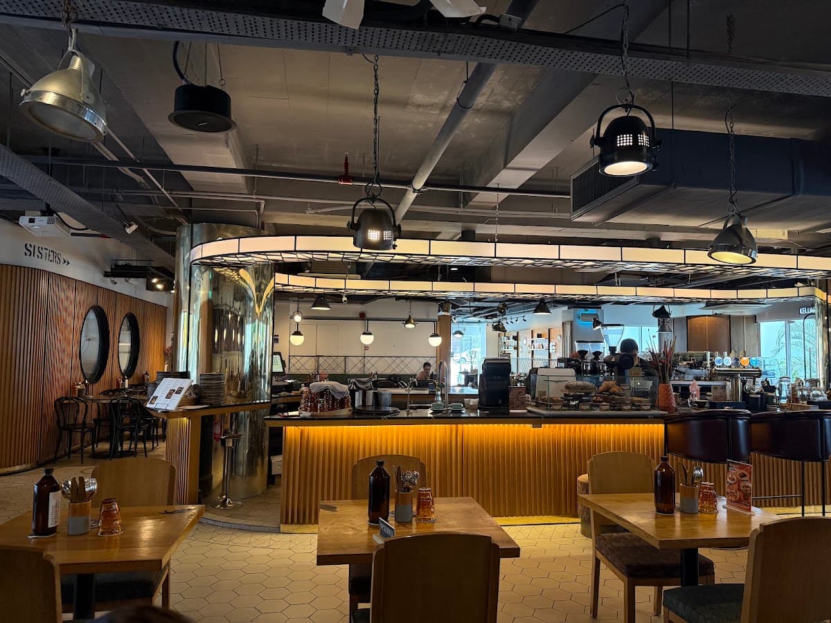 Common Man Coffee Roasters - Kuala Lumpur