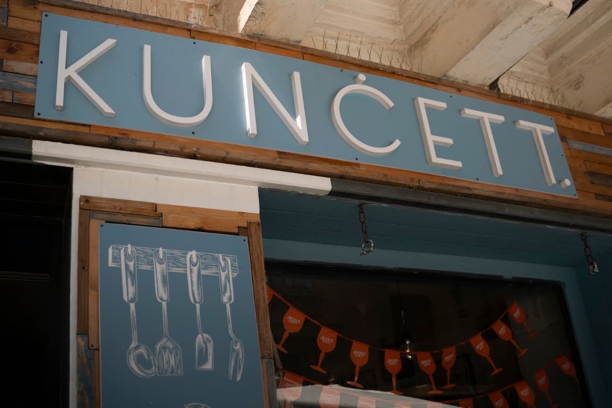 KUNĊETT